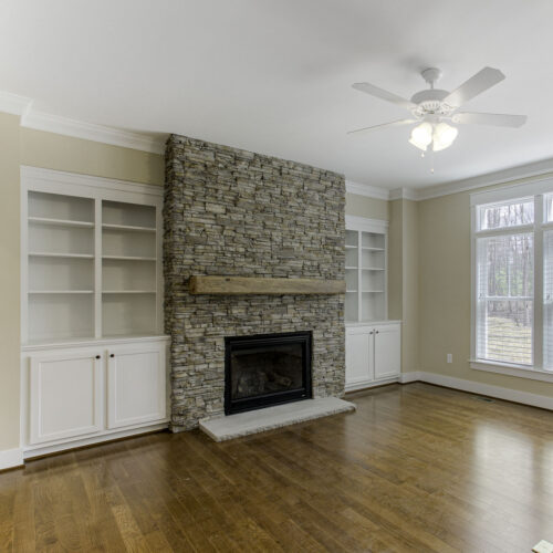 1. fireplace 500x500 1 e1729448419155